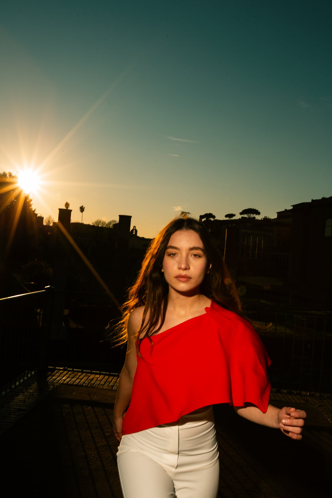 Capelet - Red