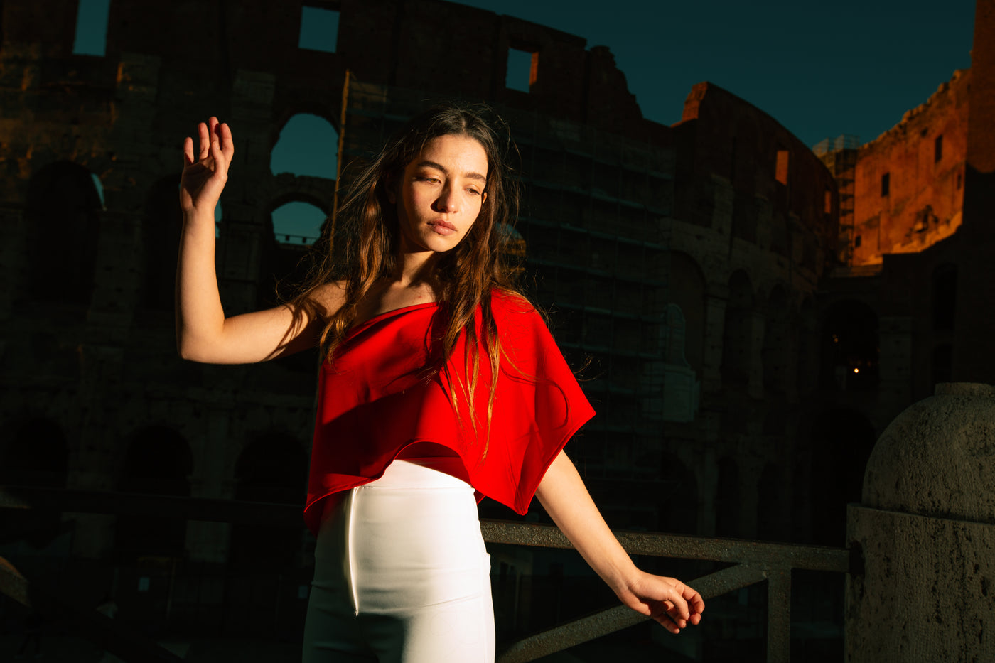 Capelet - Red