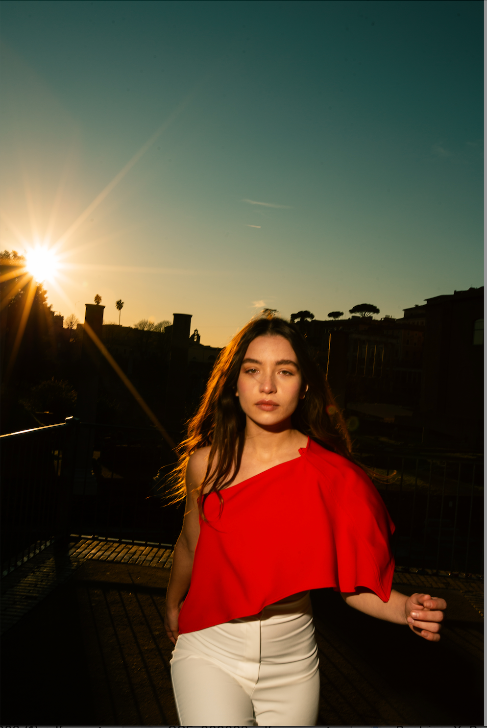 Capelet - Red